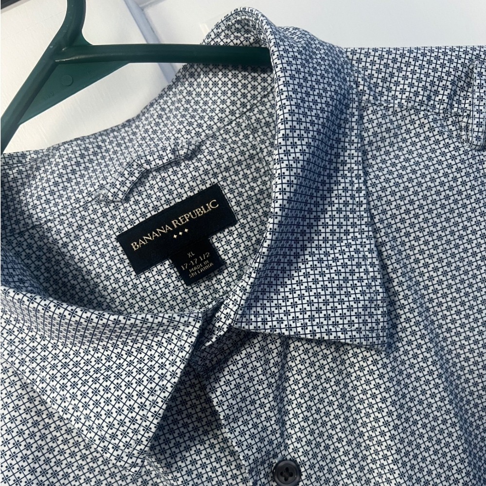 Banana Republic Mens XL Geometric Print Long Sleeve Button Down Shirt Navy White